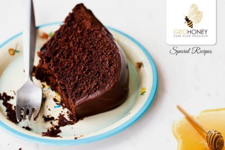 Tempting Raw Honey Chocolate Cake